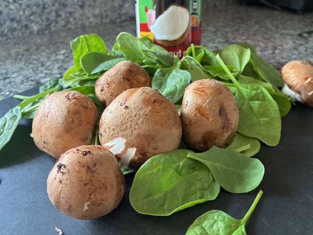 Recipe: Creamy Spinach with Mushrooms